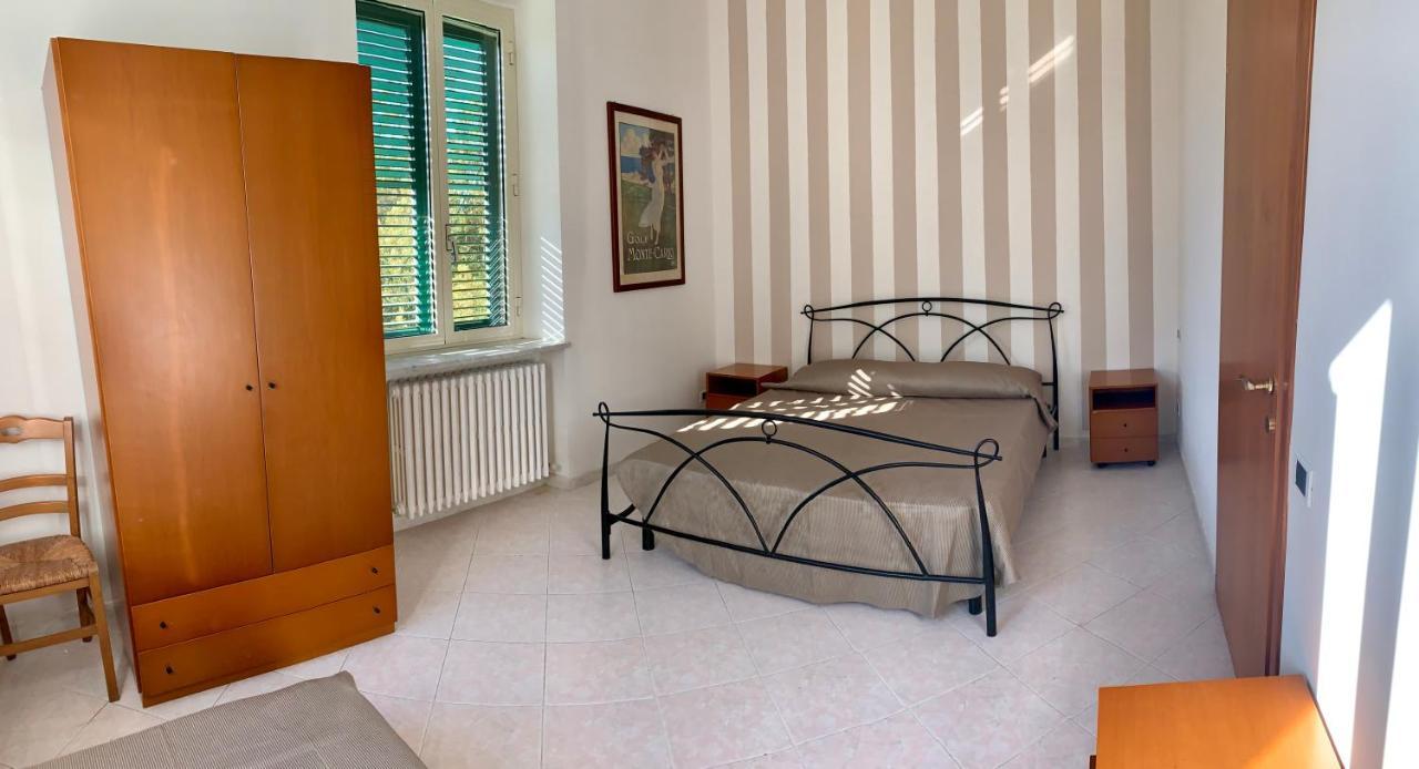 Room In Villa -Livorno - Montenero Exteriér fotografie